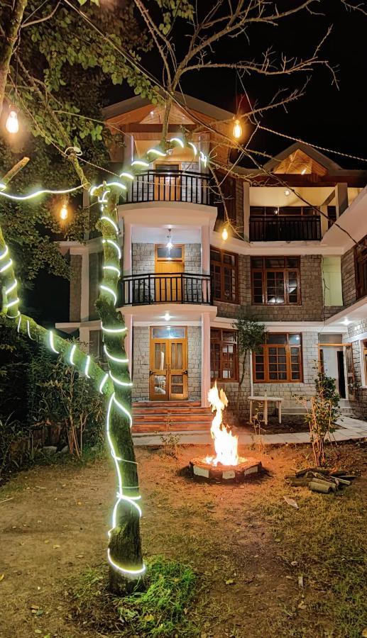 Roamate Hostel, Old Manali Exterior photo