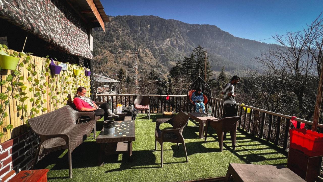 Roamate Hostel, Old Manali Exterior photo